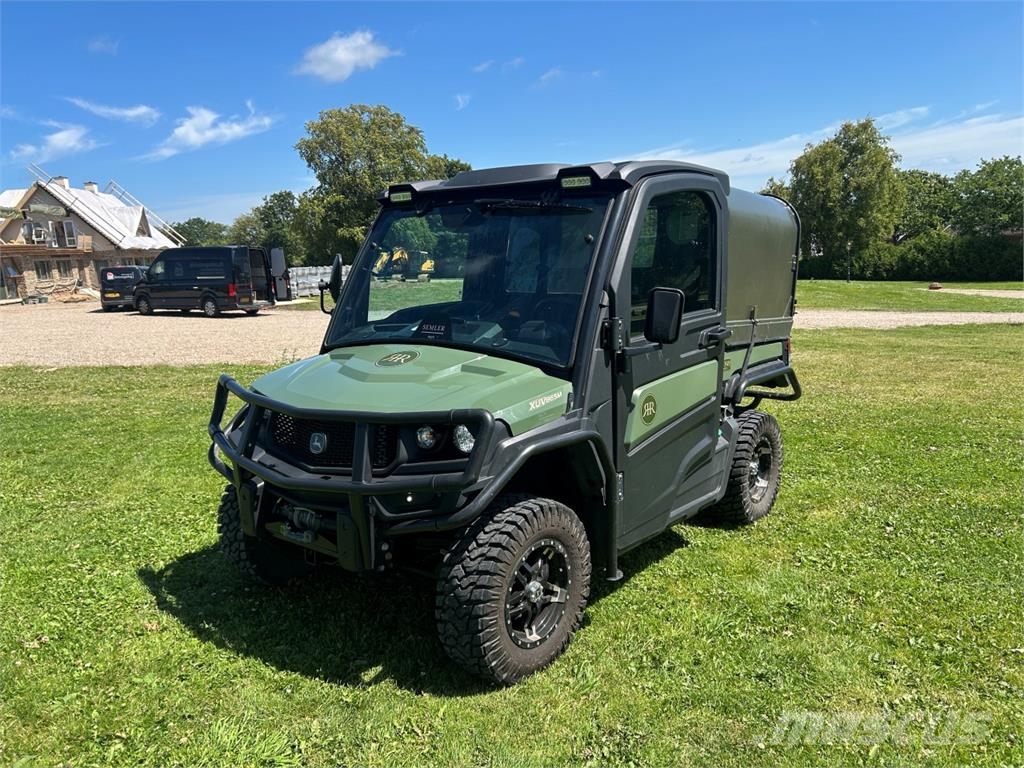 John Deere XUV 865M UTVs