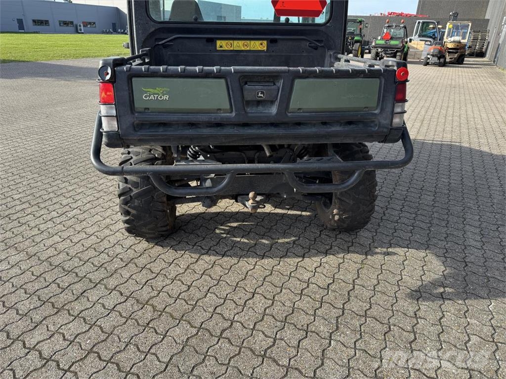John Deere XUV865M UTVs