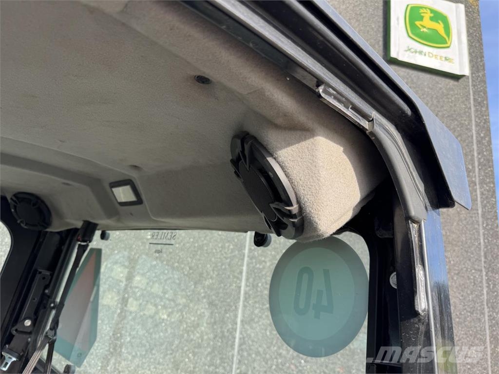 John Deere XUV865M UTVs