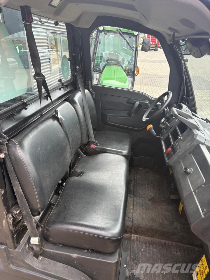 John Deere XUV865M UTV