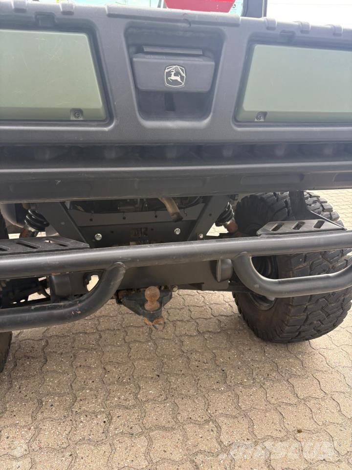 John Deere XUV865M UTV