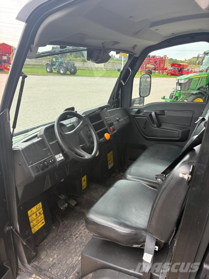 John Deere XUV865M UTV