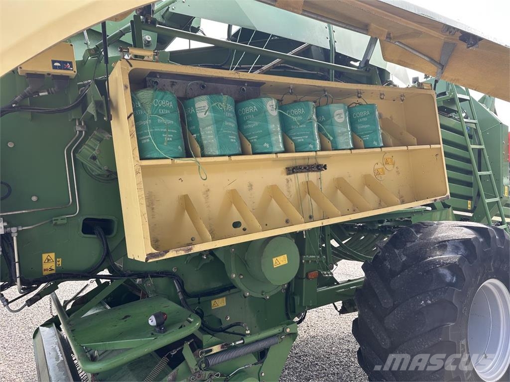 Krone BIG PACK 12130 Kanttipaalaimet