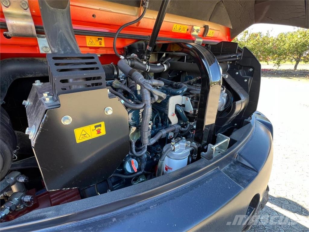 Kubota KX085-5 Гусеничные экскаваторы