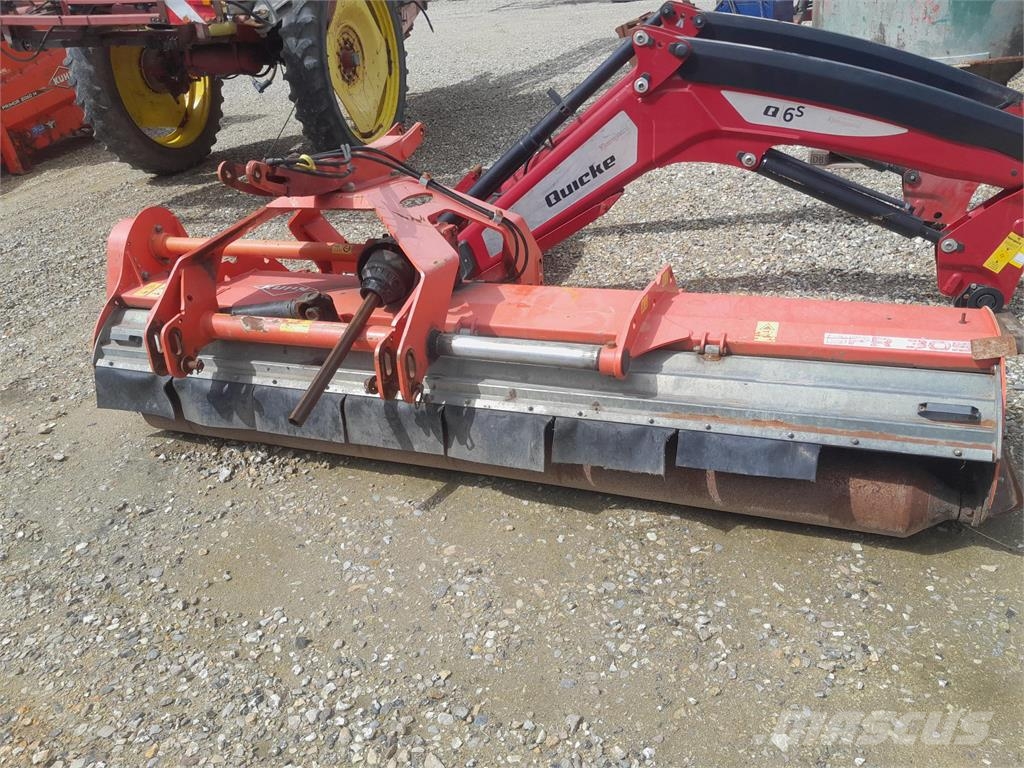 Kuhn BPR 305 PRO hammer Niittokoneet