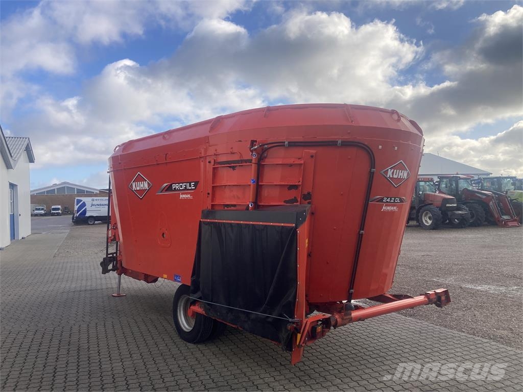 Kuhn PROFILE 24.2 DL Lopbarības piekabes