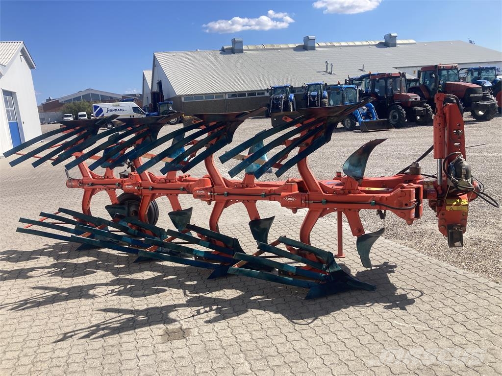 Kuhn VARI-MASTER 120 NSH Arados reversibles