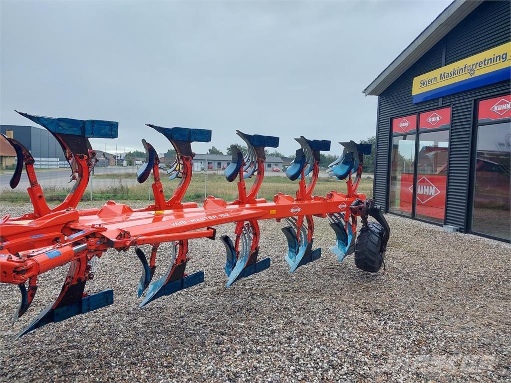 Kuhn VARI-MASTER 152 Obračalni plugi