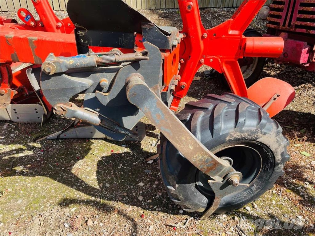 Kuhn VARIMASTER 182 Obračalni plugi
