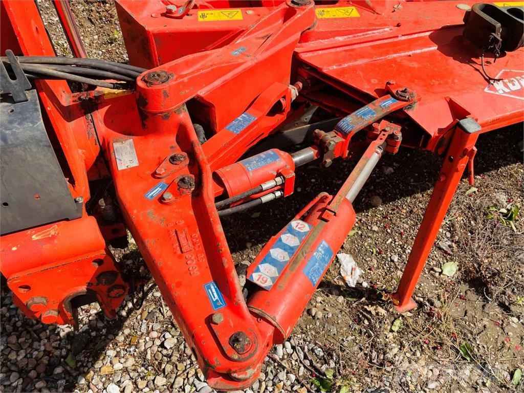 Kuhn VARIMASTER 182 Obračalni plugi