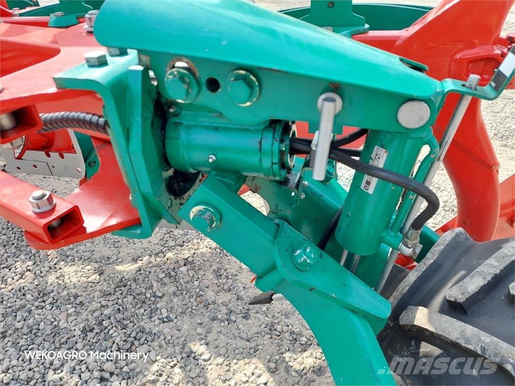 Kverneland 3300 S Variomat 5F m. Packomat محاريث عكسية