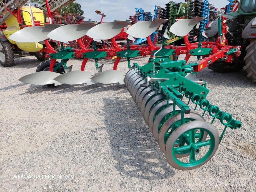 Kverneland 3300 S Variomat 5F m. Packomat محاريث عكسية