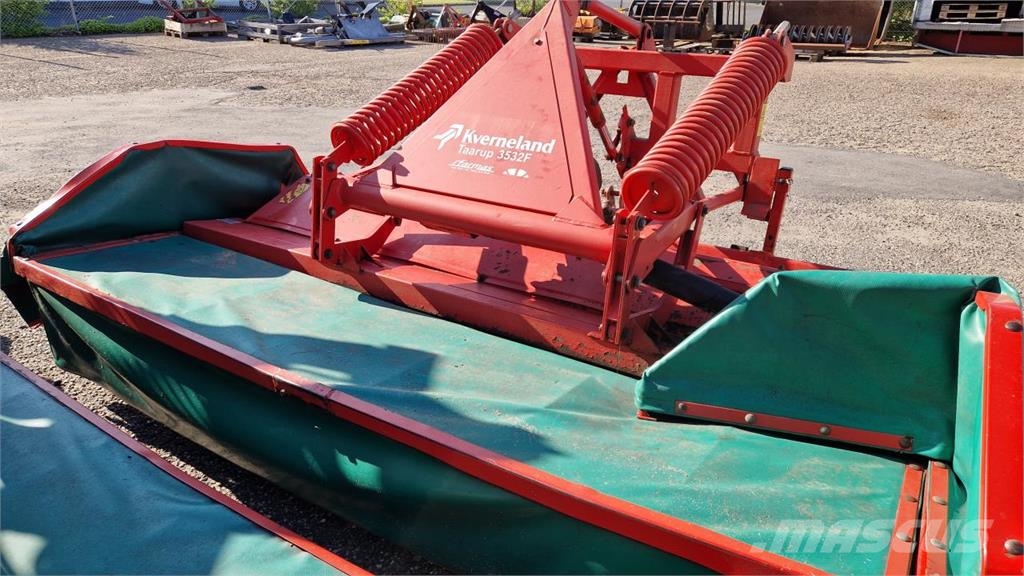Kverneland 3532 FT معدات حصد