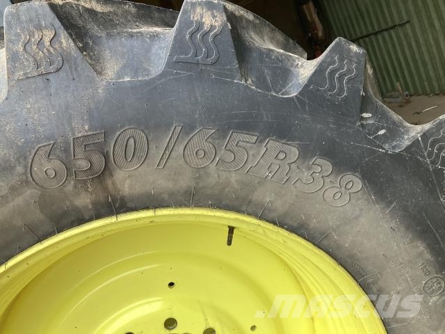 Kverneland BKT 650/65R38 Vlečne škropilnice