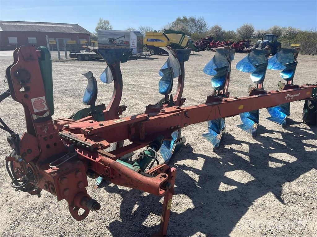 Kverneland ED 100 Wentelploegen