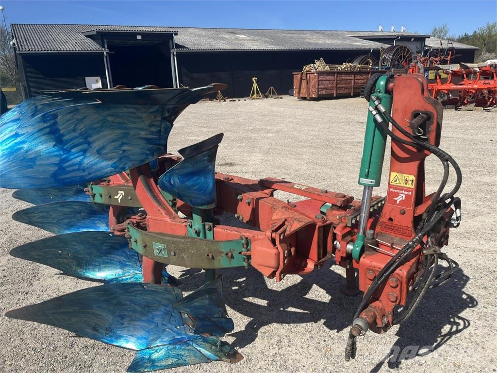 Kverneland ED 100 Wentelploegen