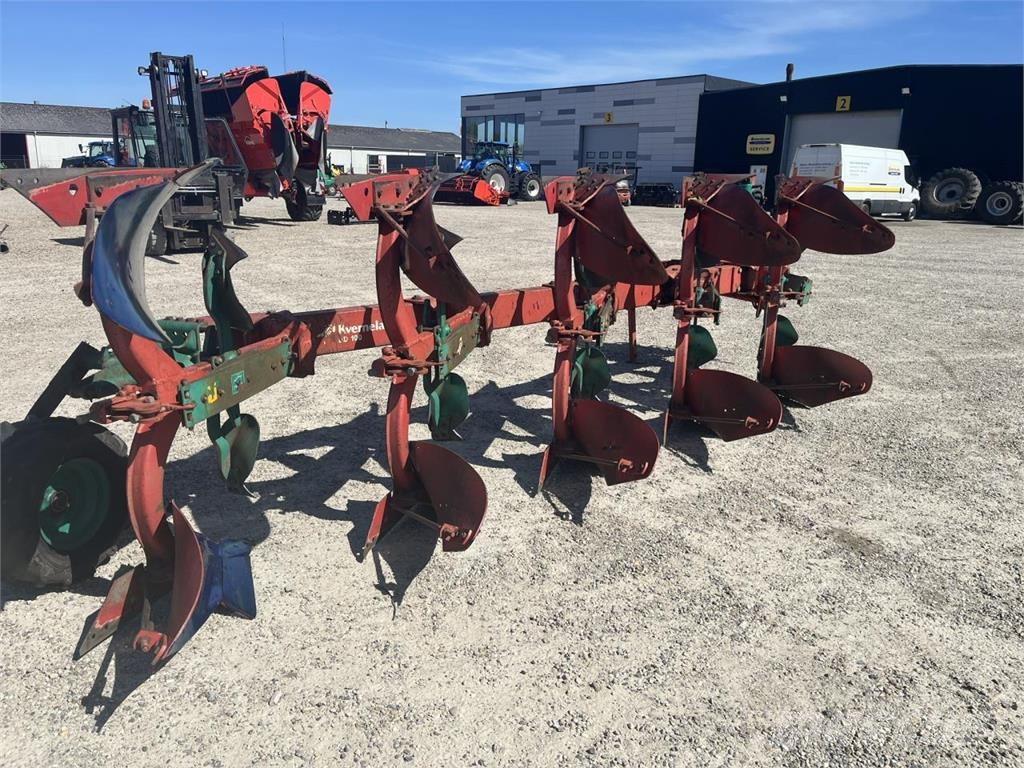 Kverneland ED 100 Wentelploegen