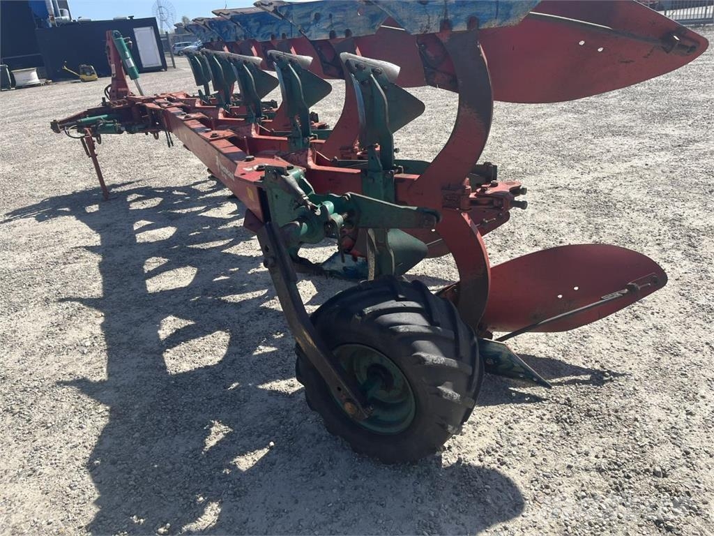 Kverneland ED 100 Wentelploegen