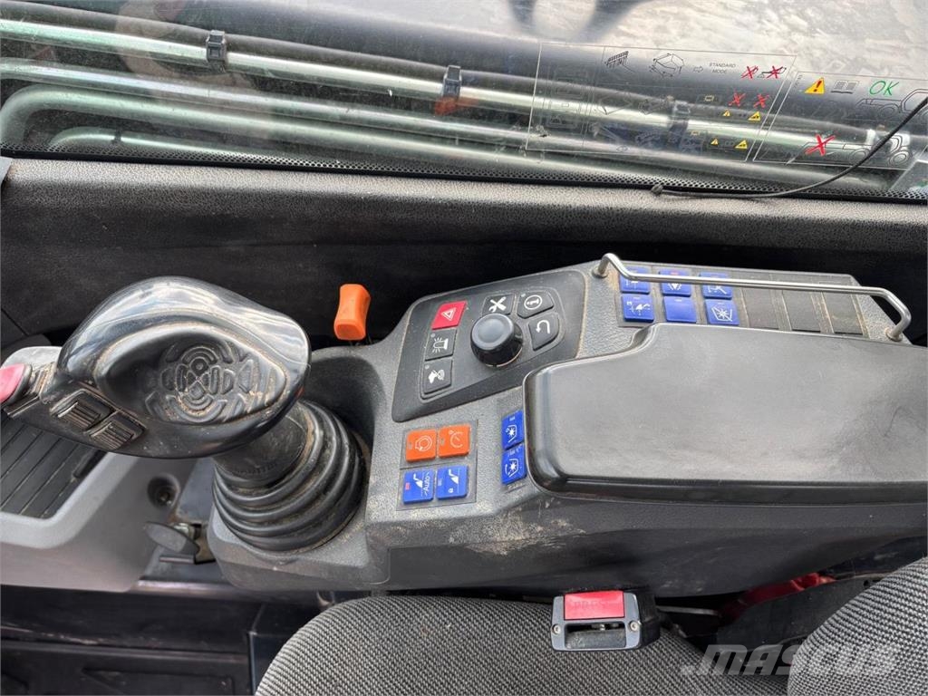 Manitou 741 مناولات متداخلة