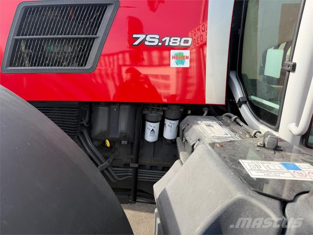 Massey Ferguson 7S180 Traktori