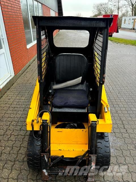 Massey Ferguson SKID-STEER Miniładowarki