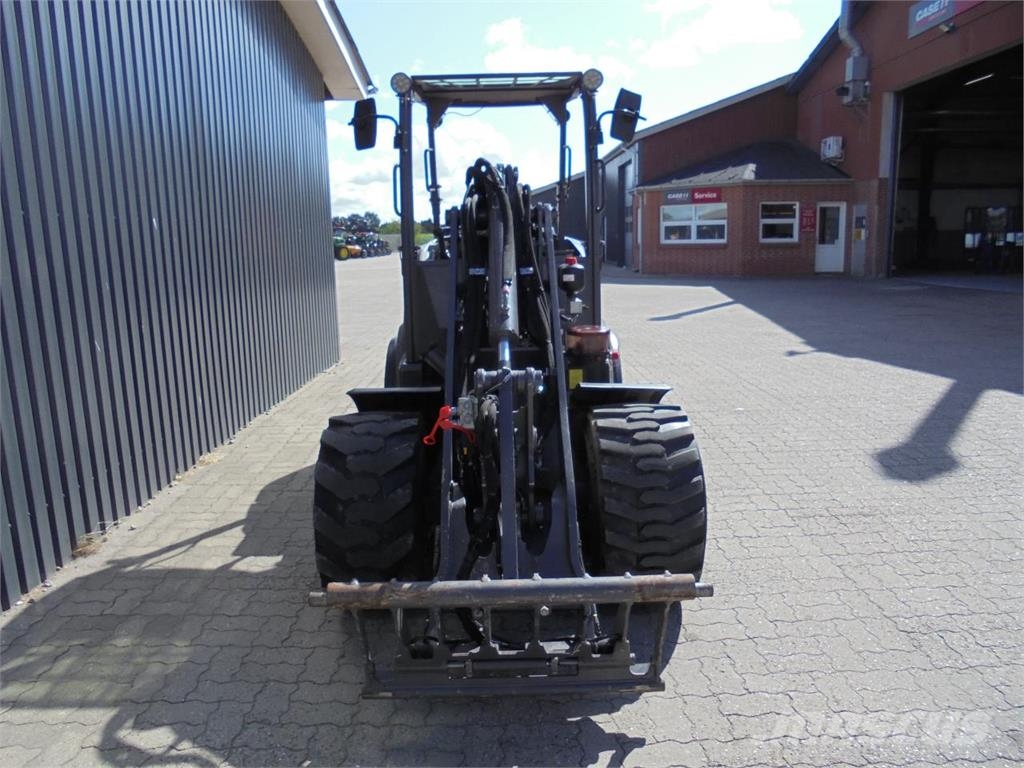 Mecalac MCL8 Mini carregadoras