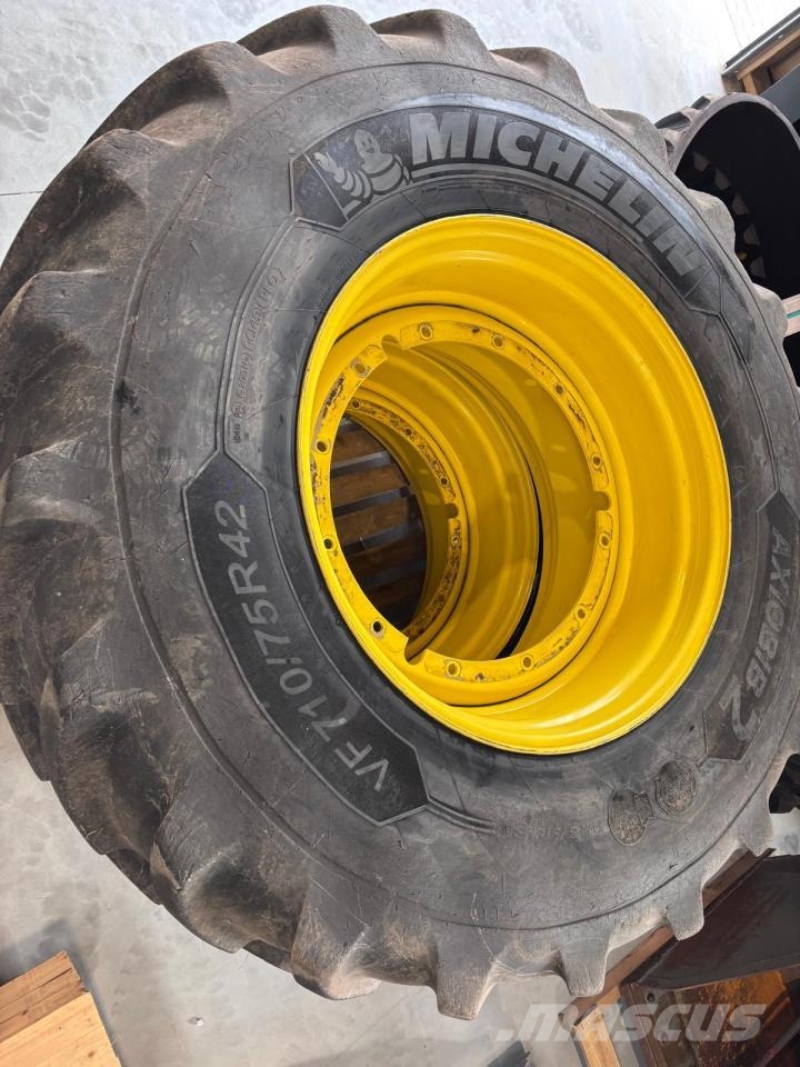 Michelin 710/75R42 Tyres, wheels and rims