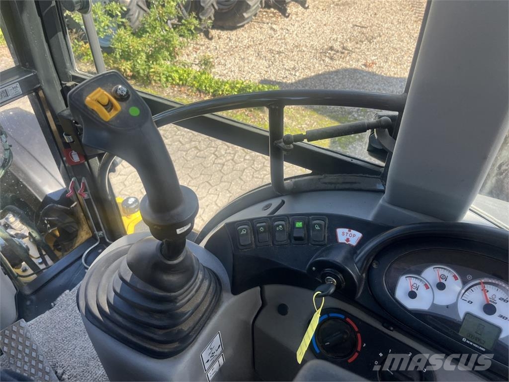 New Holland B110 C TC Backhoe loaders