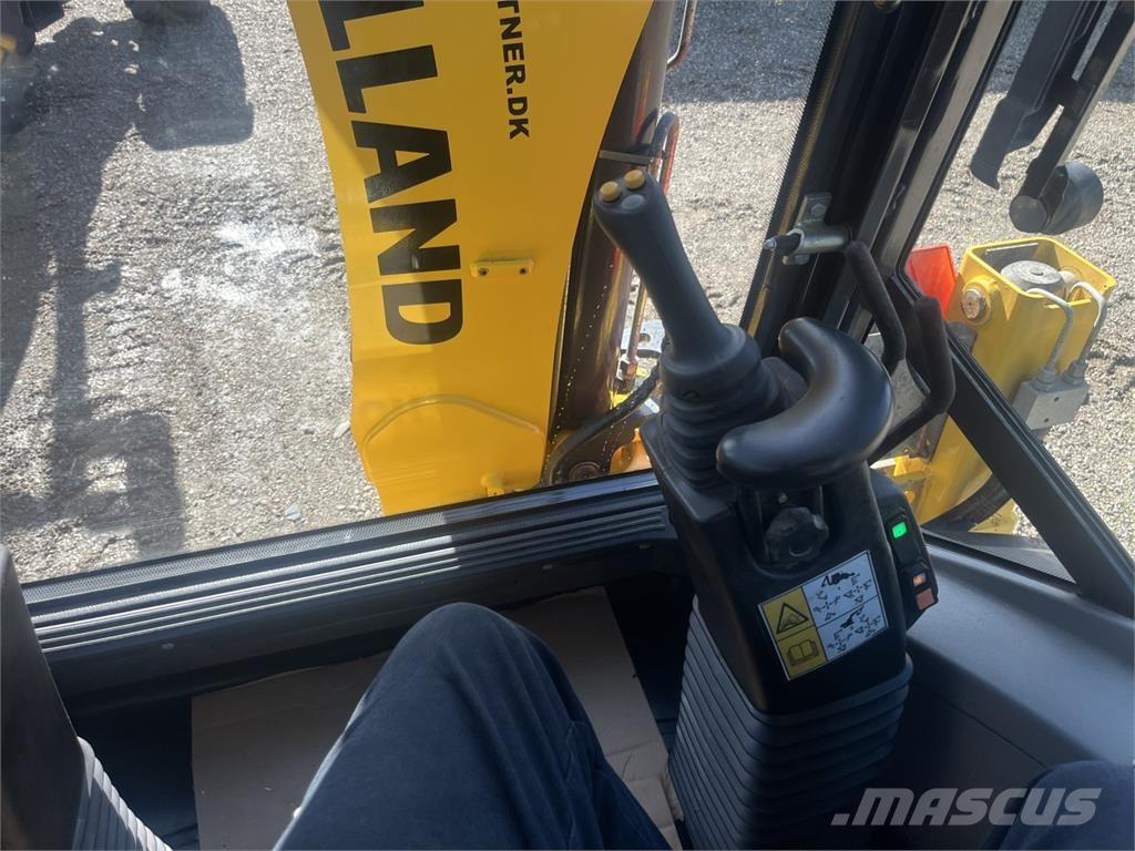 New Holland B110 C TC Backhoe loaders