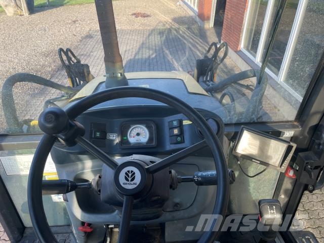 New Holland B110C Backhoe loaders