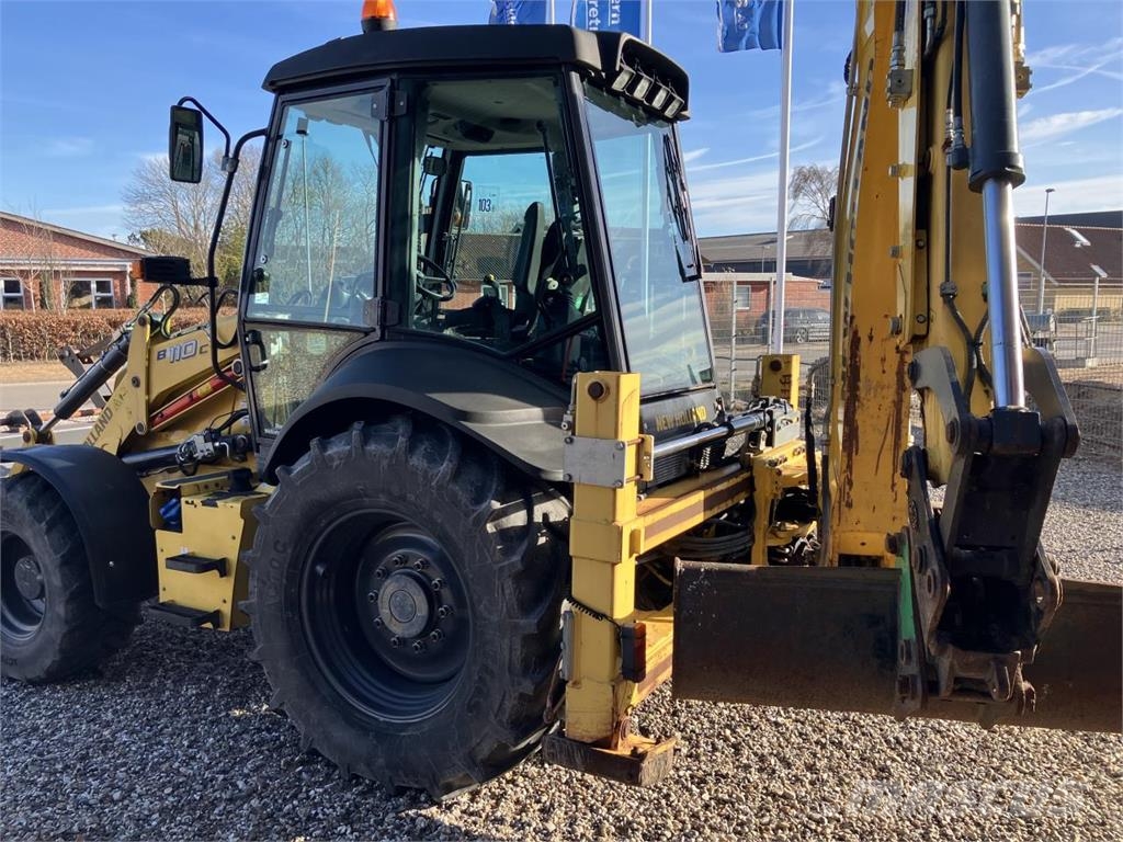 New Holland B110C TC SS 4WD T4 Backhoe loaders