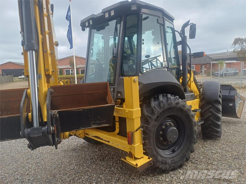 New Holland B115D TC SS 4WD Kaivurikuormaajat