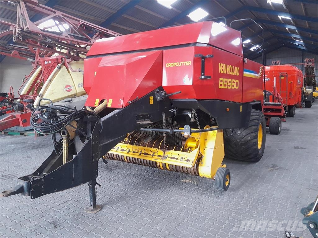 New Holland BB960 MED SNITTER Szögletes bálázók