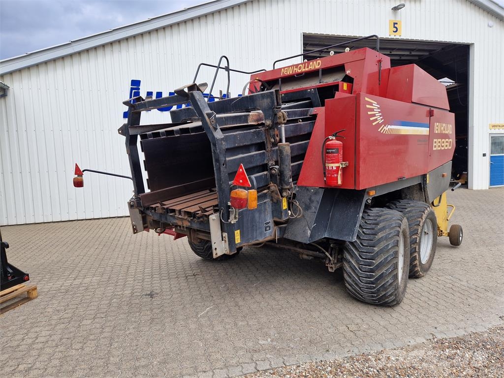 New Holland BB960RT محزمات مربعة
