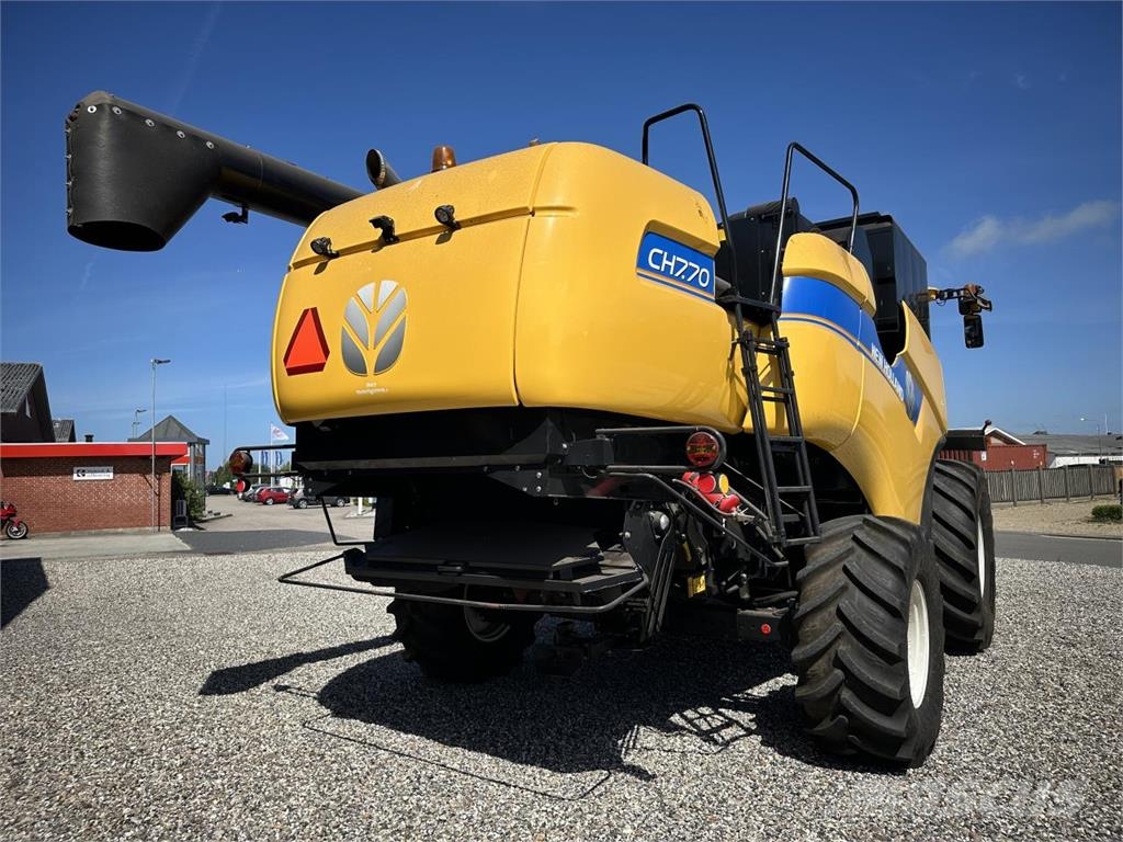 New Holland CH7.70 S Mähdrescher