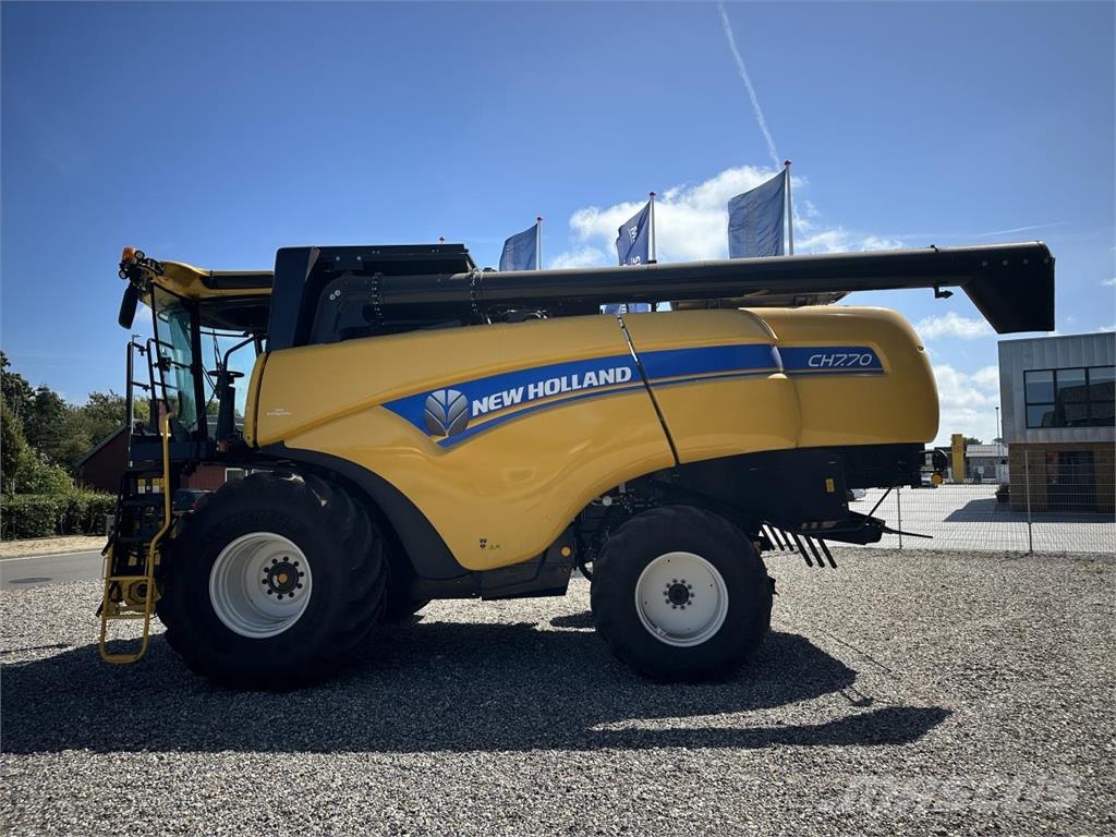 New Holland CH7.70 S Mähdrescher