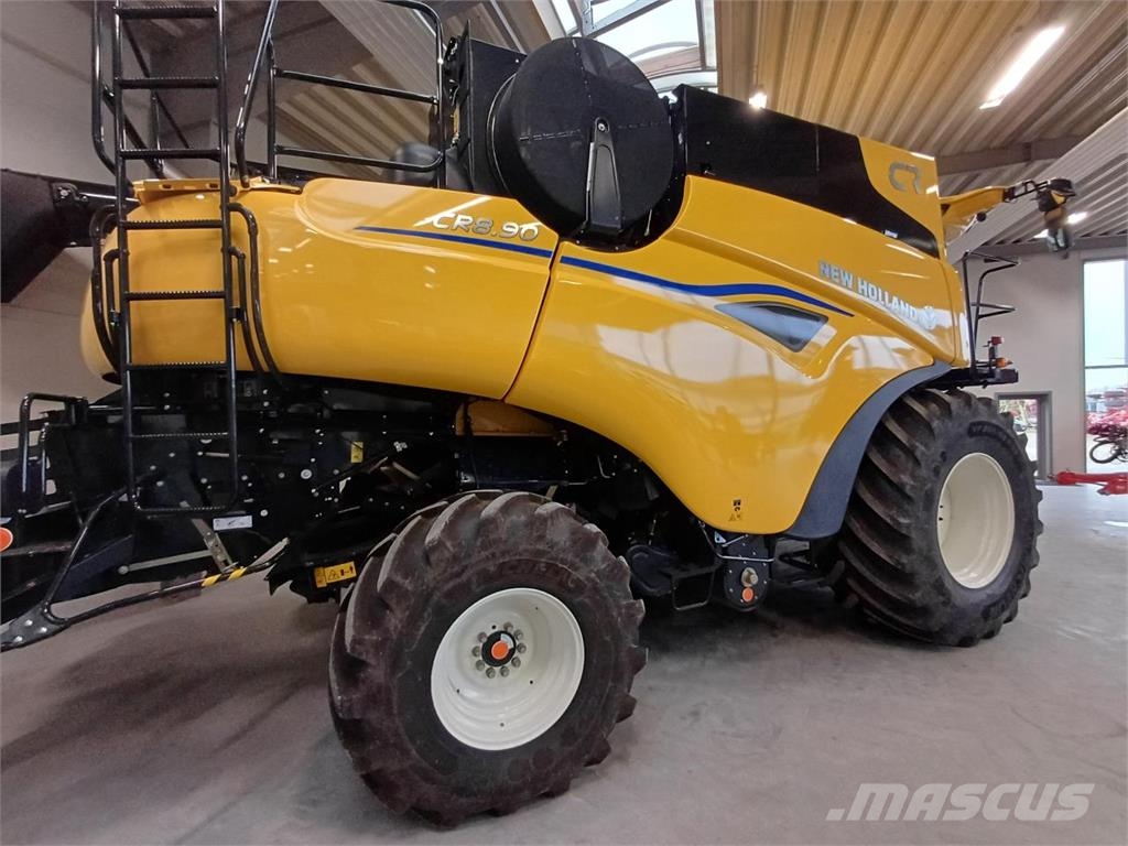New Holland CR8.90 ST5 EMEA 14.5 Sklízecí mlátičky