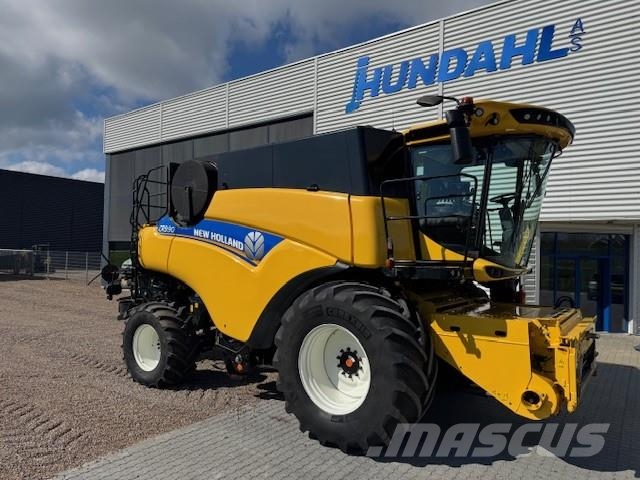 New Holland CR9.90 TIER4 Mähdrescher