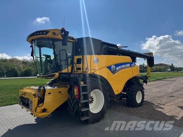 New Holland CR9.90 TIER4 Mähdrescher