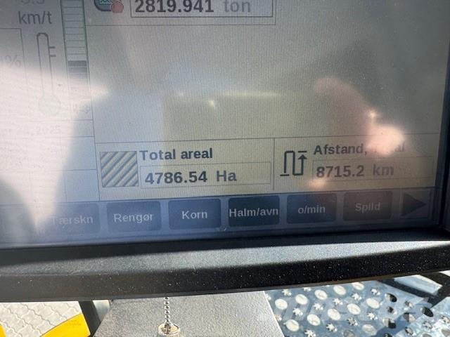 New Holland CR9.90 TIER4 Mähdrescher