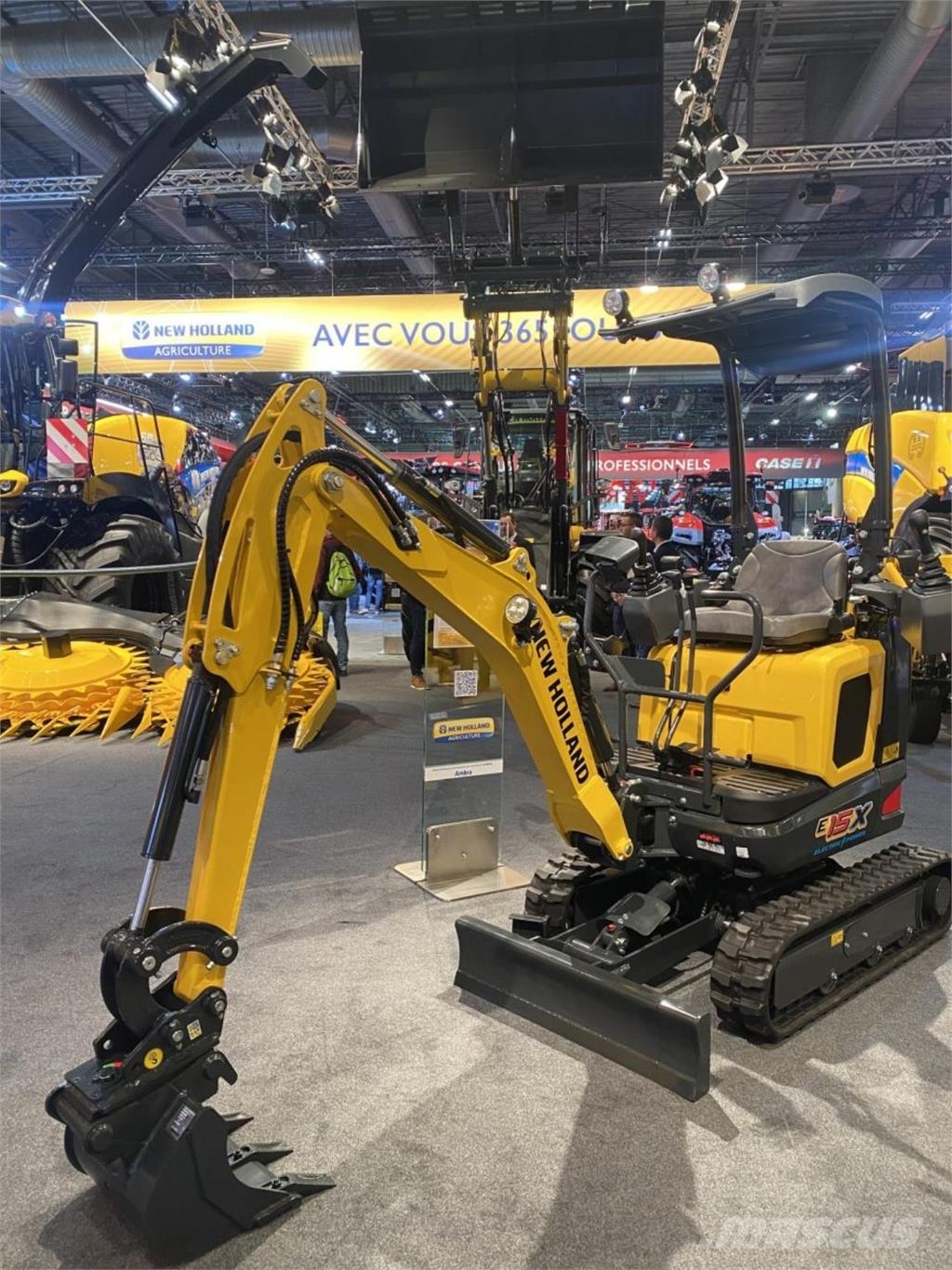 New Holland E15X ROLL-BAR AG 小型挖掘机
