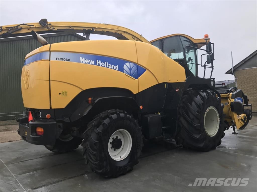 New Holland FR9060 Feldhäcksler