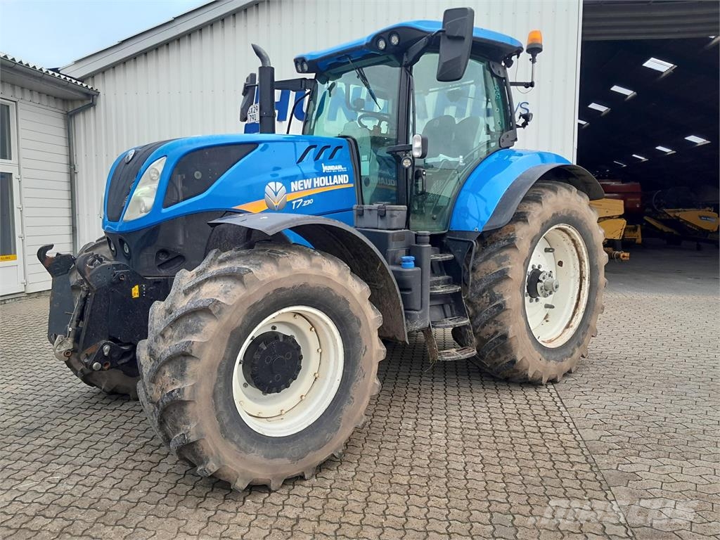 New Holland T7.230SWII MY18 الجرارات