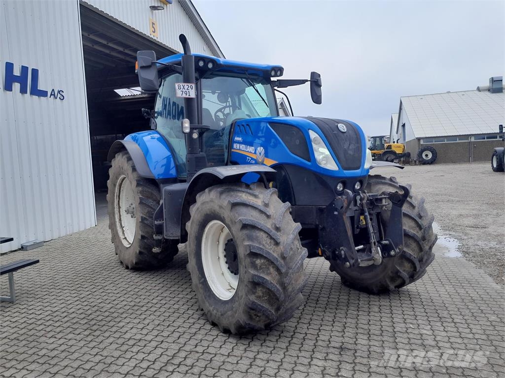 New Holland T7.230SWII MY18 الجرارات