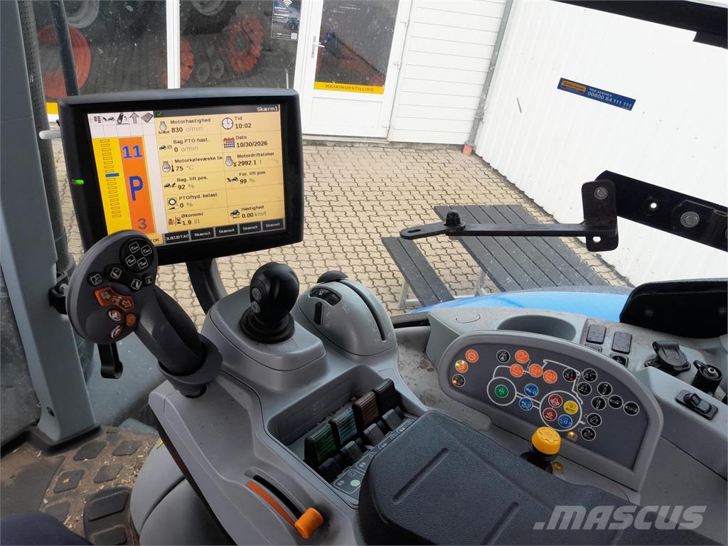 New Holland T7.230SWII MY18 الجرارات