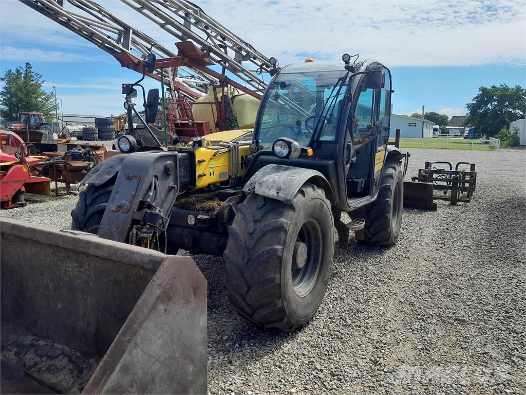 New Holland TH7.42- 145HK Телескопічні навантажувачі