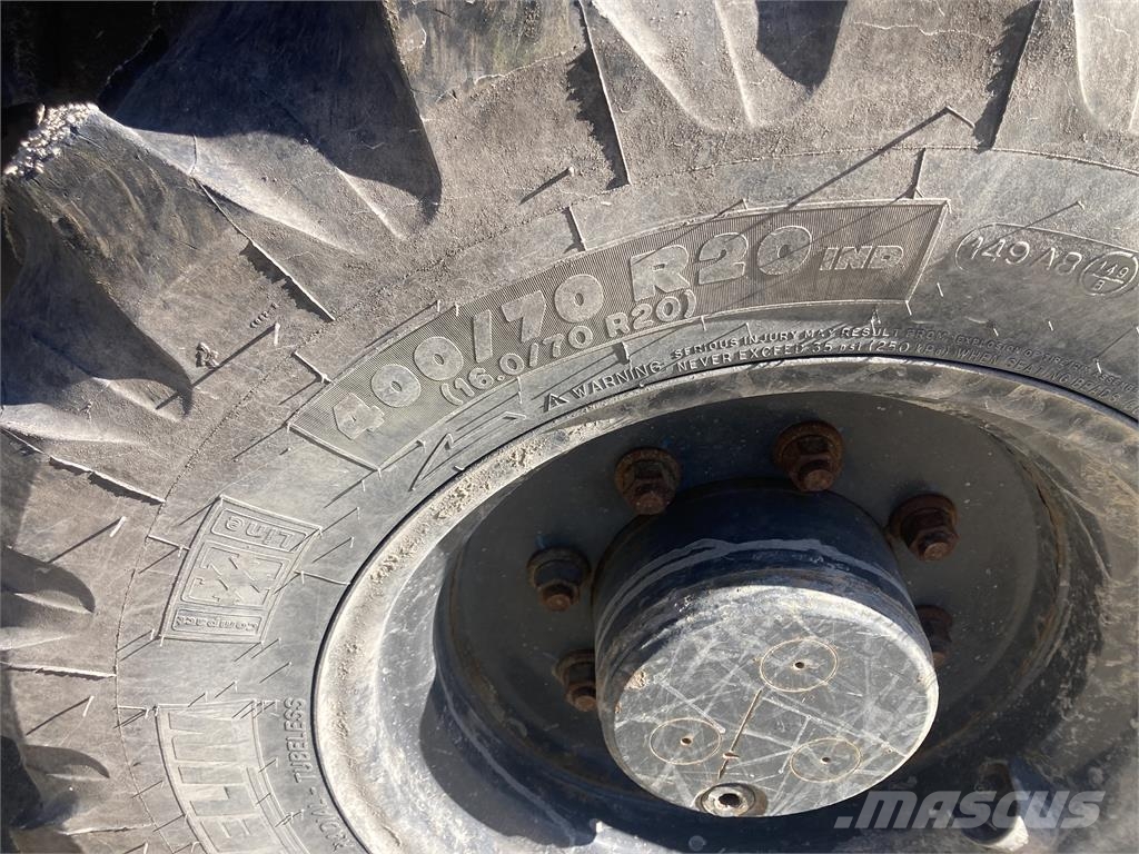 New Holland W80BTC GUMM.LÆSSER Wheel loaders