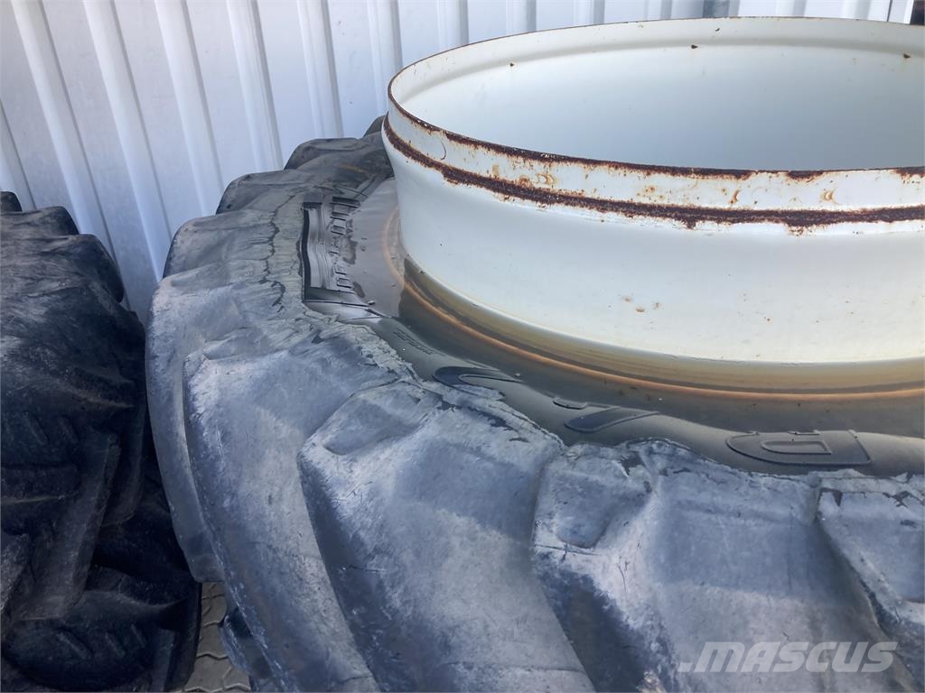 Pirelli 650/65 - 42 Pneumatici, ruote e cerchioni
