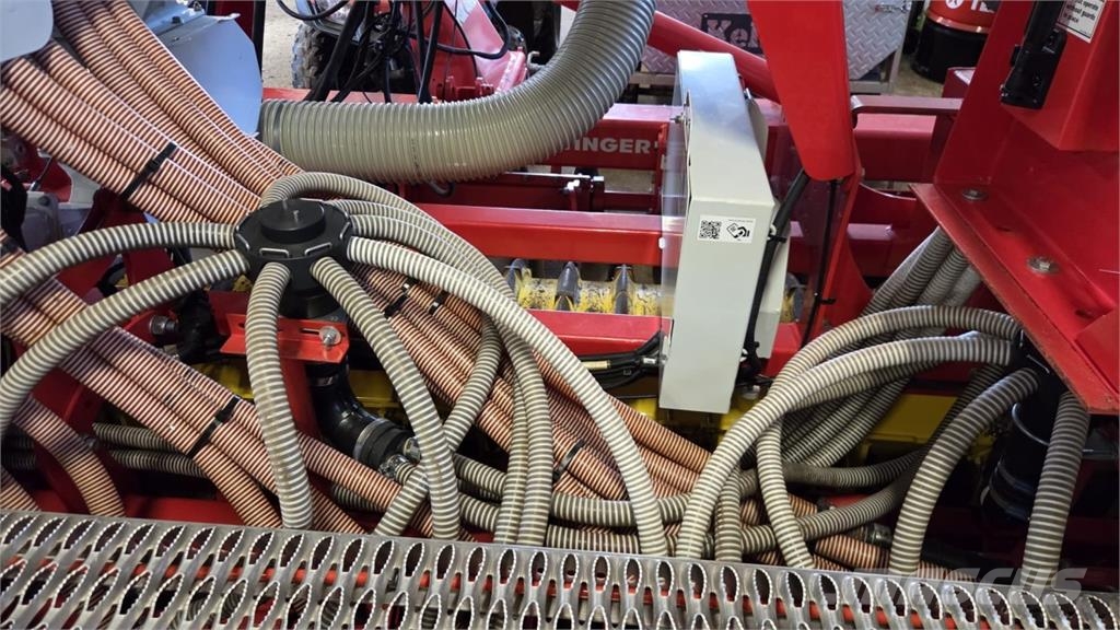 Pöttinger AEROSEM 4002/FOX 400 Combination drills