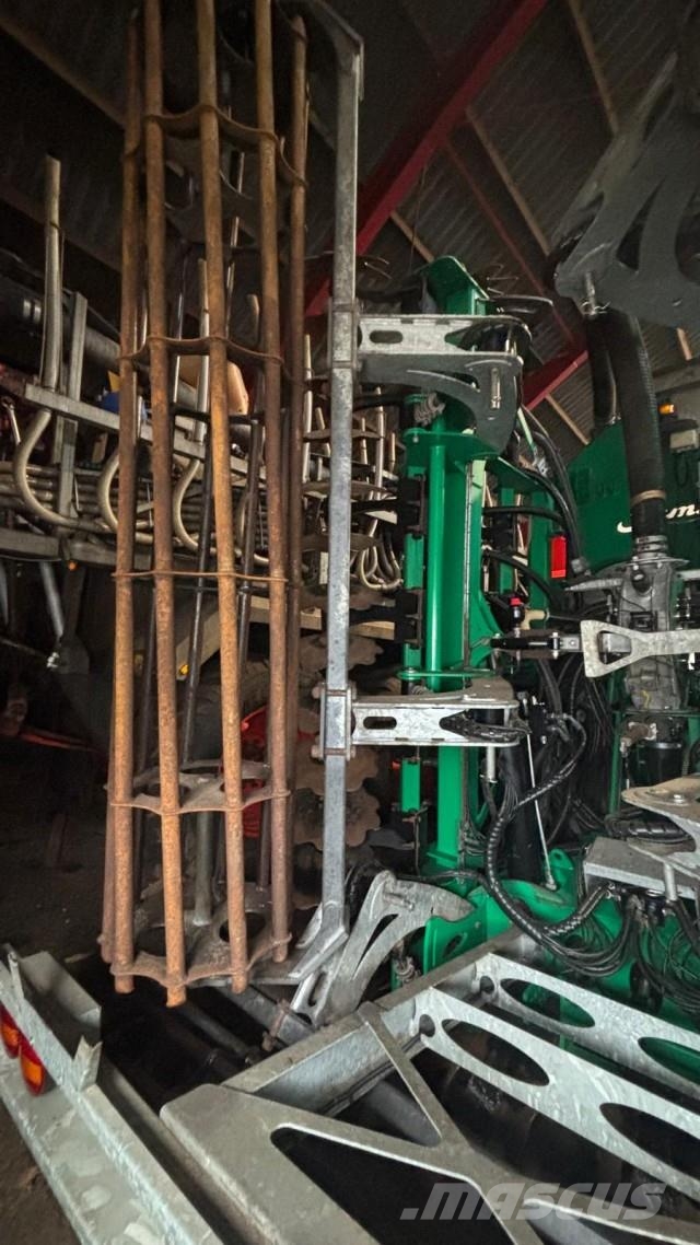 Samson CDX 8 Flüssigdüngerstreuer